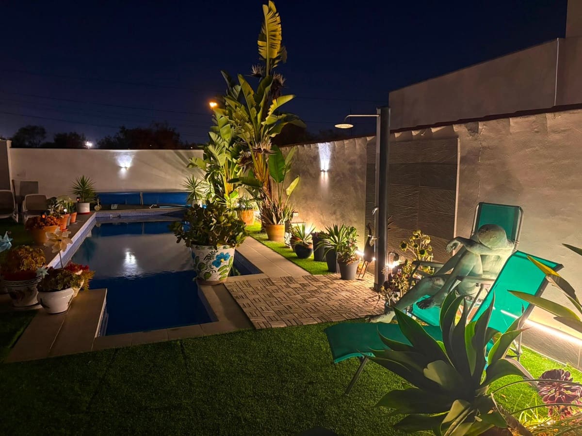 2 slaapkamer Villa te koop in Torrevieja - € 465.000 (Ref: 9900002)