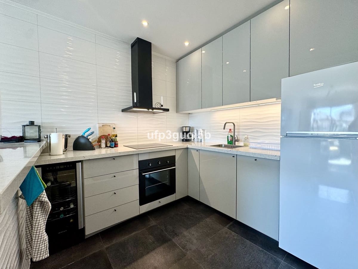 2 quarto Apartamento para venda em La Cala de Mijas com garagem - 449 000 € (Ref: 9900003)