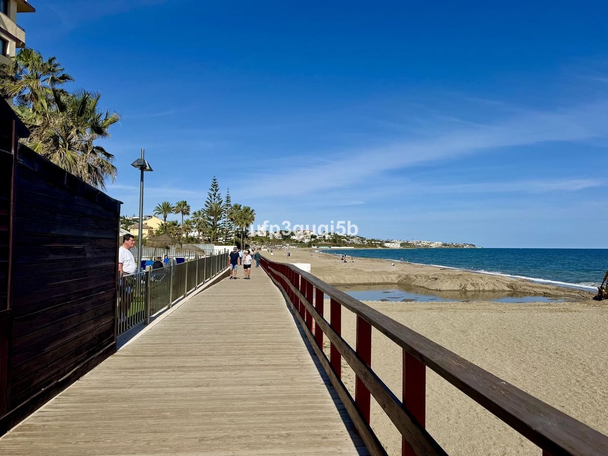2 quarto Apartamento para venda em La Cala de Mijas com garagem - 449 000 € (Ref: 9900003)