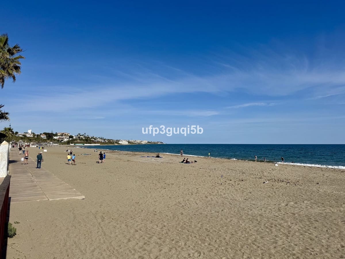 2 quarto Apartamento para venda em La Cala de Mijas com garagem - 449 000 € (Ref: 9900003)