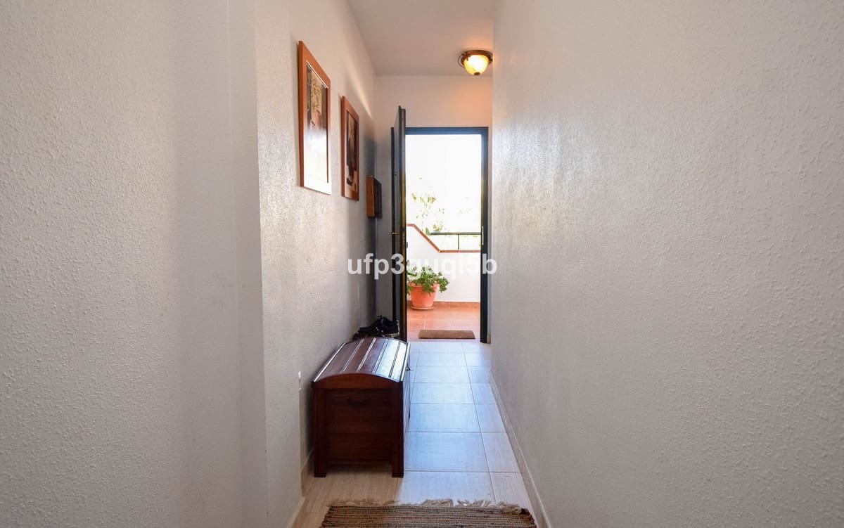 1 slaapkamer Appartement te koop in Torrequebrada - € 260.000 (Ref: 9900004)