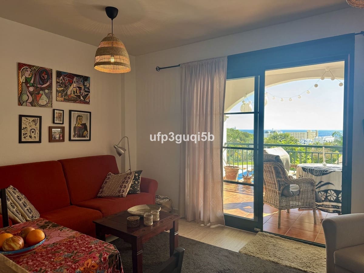 1 slaapkamer Appartement te koop in Torrequebrada - € 260.000 (Ref: 9900004)