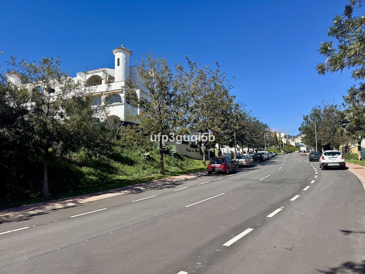 1 slaapkamer Appartement te koop in Torrequebrada - € 260.000 (Ref: 9900004)