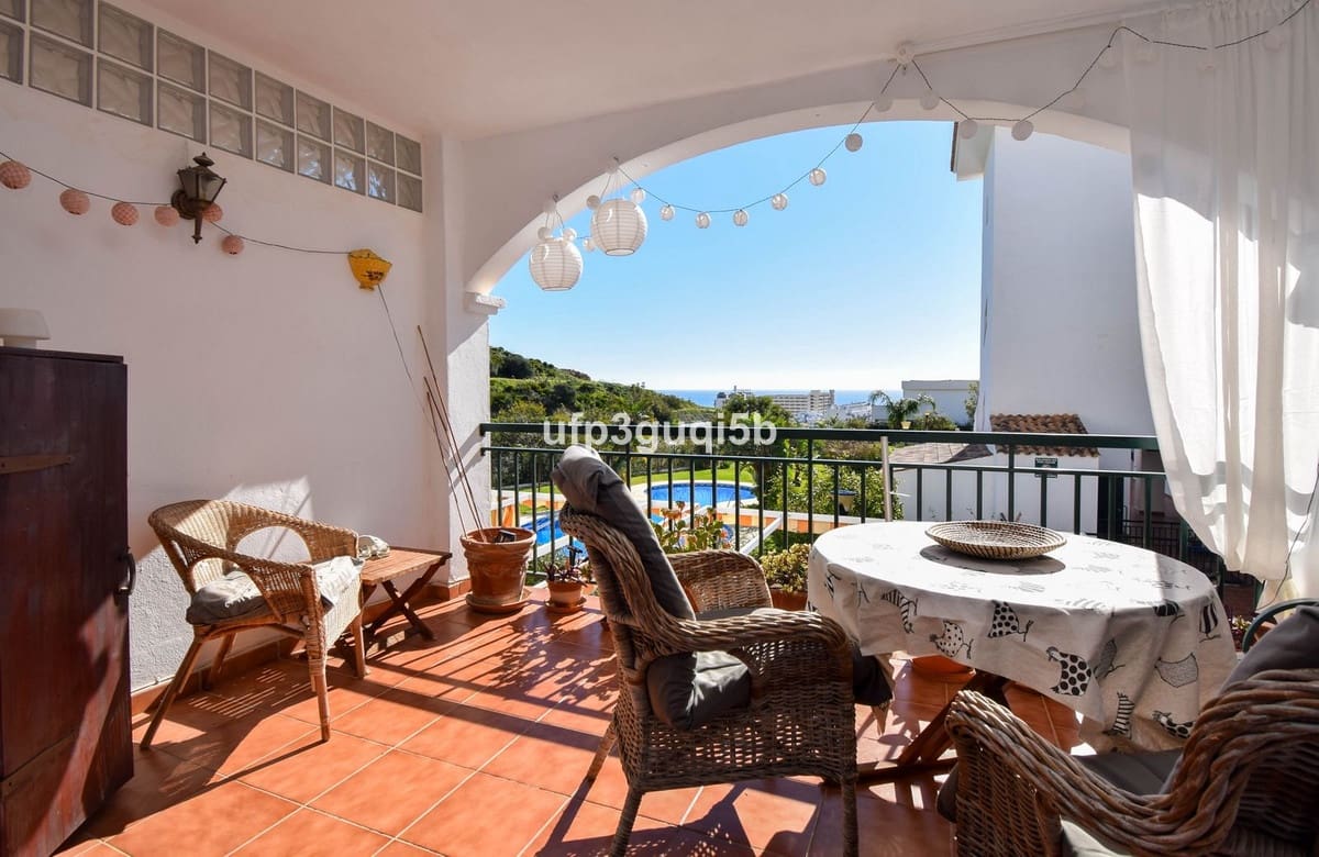 1 slaapkamer Appartement te koop in Torrequebrada - € 260.000 (Ref: 9900004)