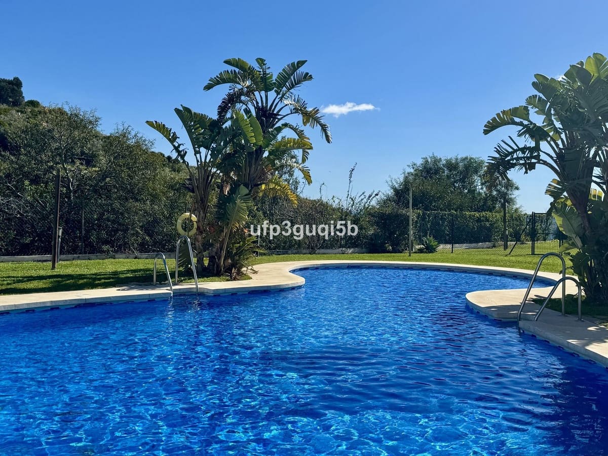 1 slaapkamer Appartement te koop in Torrequebrada - € 260.000 (Ref: 9900004)