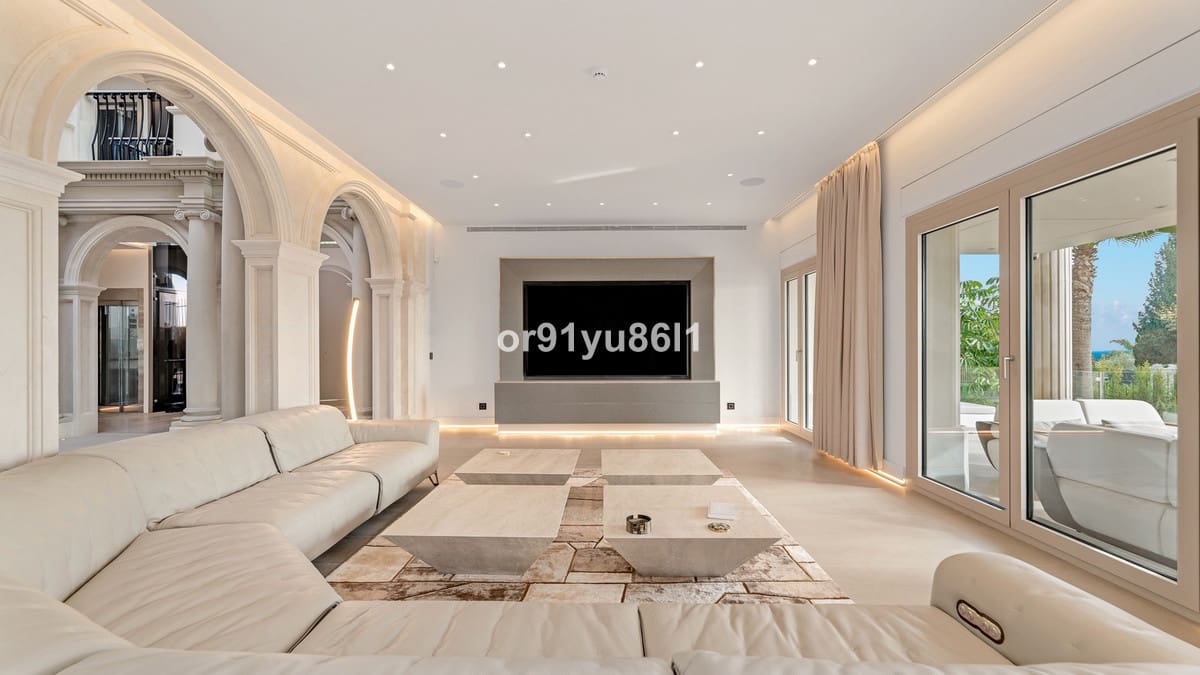 7 quarto Moradia para venda em Golden Mile com garagem - 19 000 000 € (Ref: 9900006)