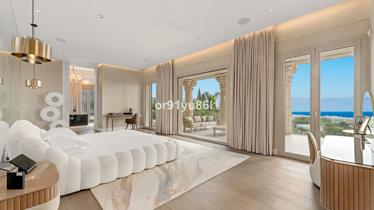 7 quarto Moradia para venda em Golden Mile com garagem - 19 000 000 € (Ref: 9900006)