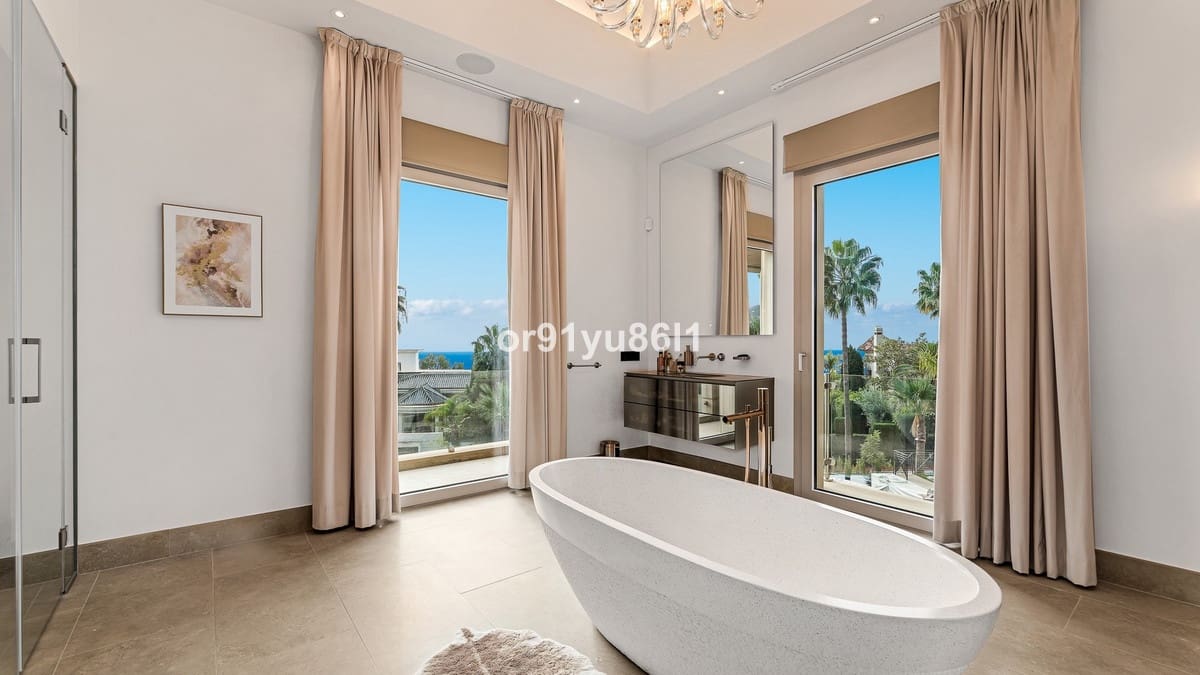 7 quarto Moradia para venda em Golden Mile com garagem - 19 000 000 € (Ref: 9900006)