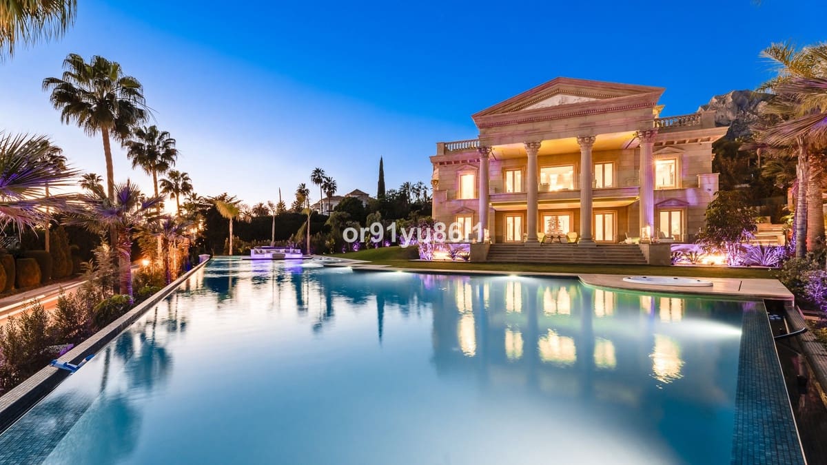7 quarto Moradia para venda em Golden Mile com garagem - 19 000 000 € (Ref: 9900006)