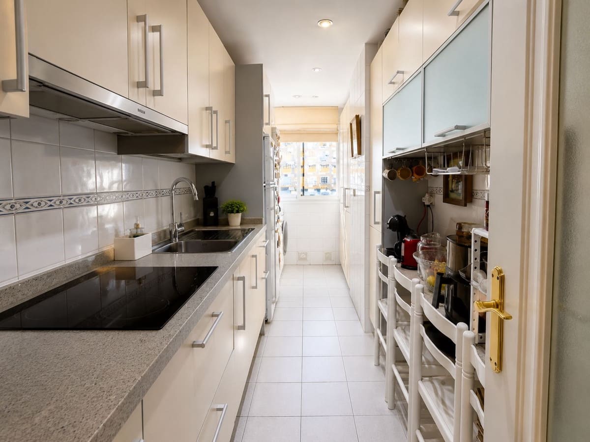 4 camera da letto Attico in vendita in Marbella - 895.000 € (Rif: 9906621)