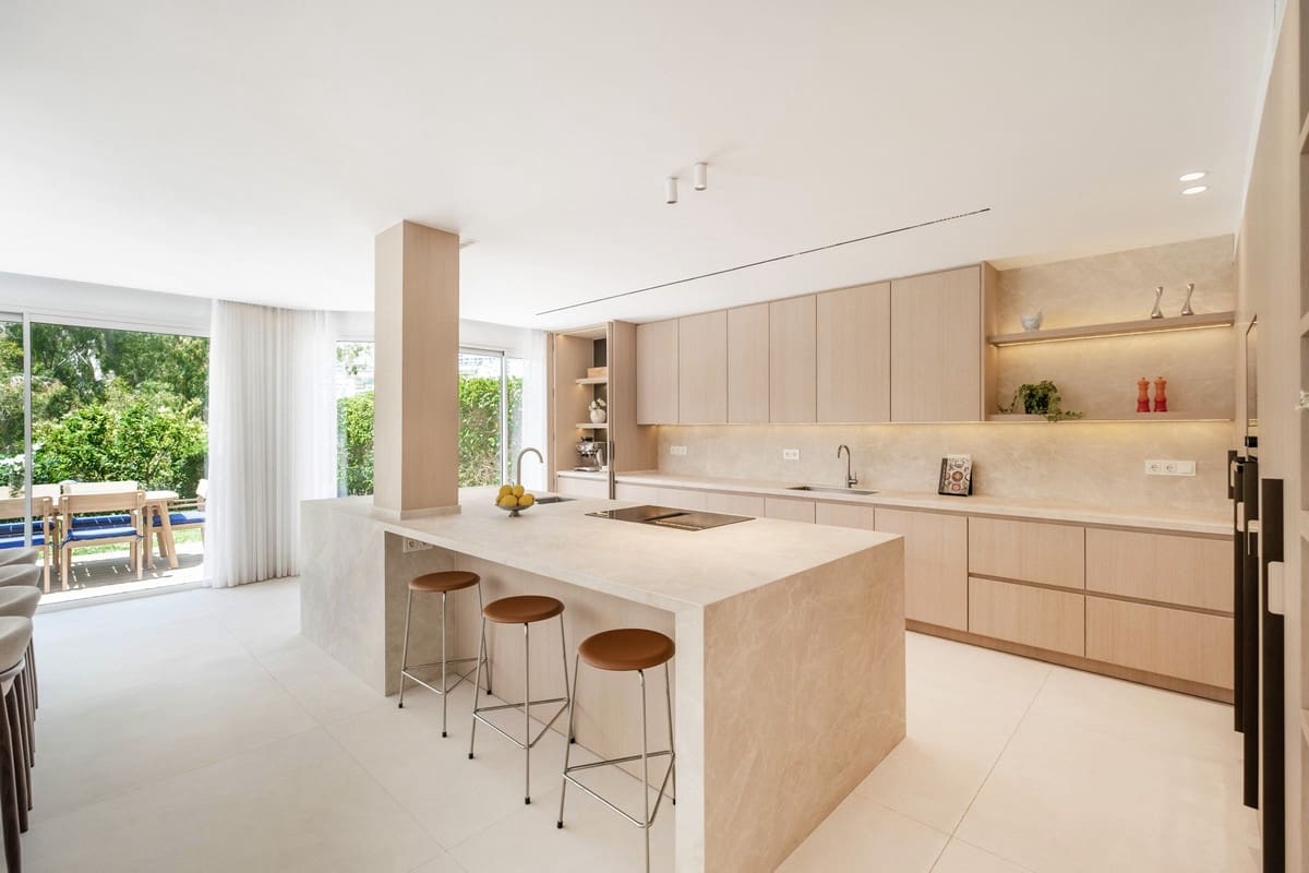 4 makuuhuone Maalaistalo myytävänä paikassa La Quinta - 2 395 000 € (Ref: 9906623)