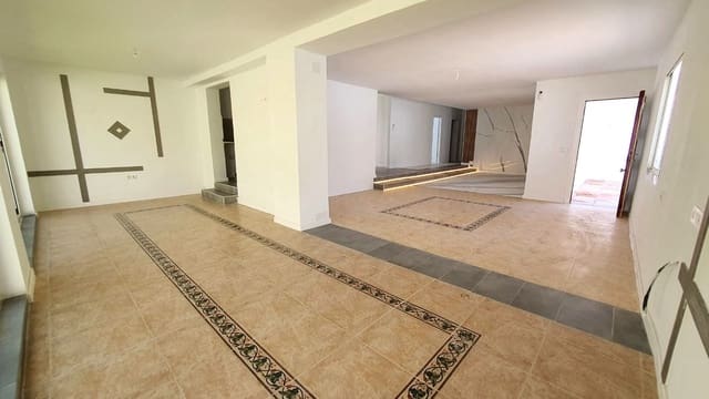 Chalet de 3 habitaciones en Castillo Sohail, Fuengirola en venta - 725.000 € (Ref: 9906624)