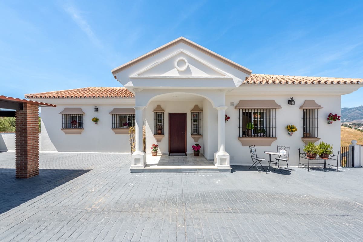 5 slaapkamer Villa te koop in Mijas - € 975.000 (Ref: 9909818)