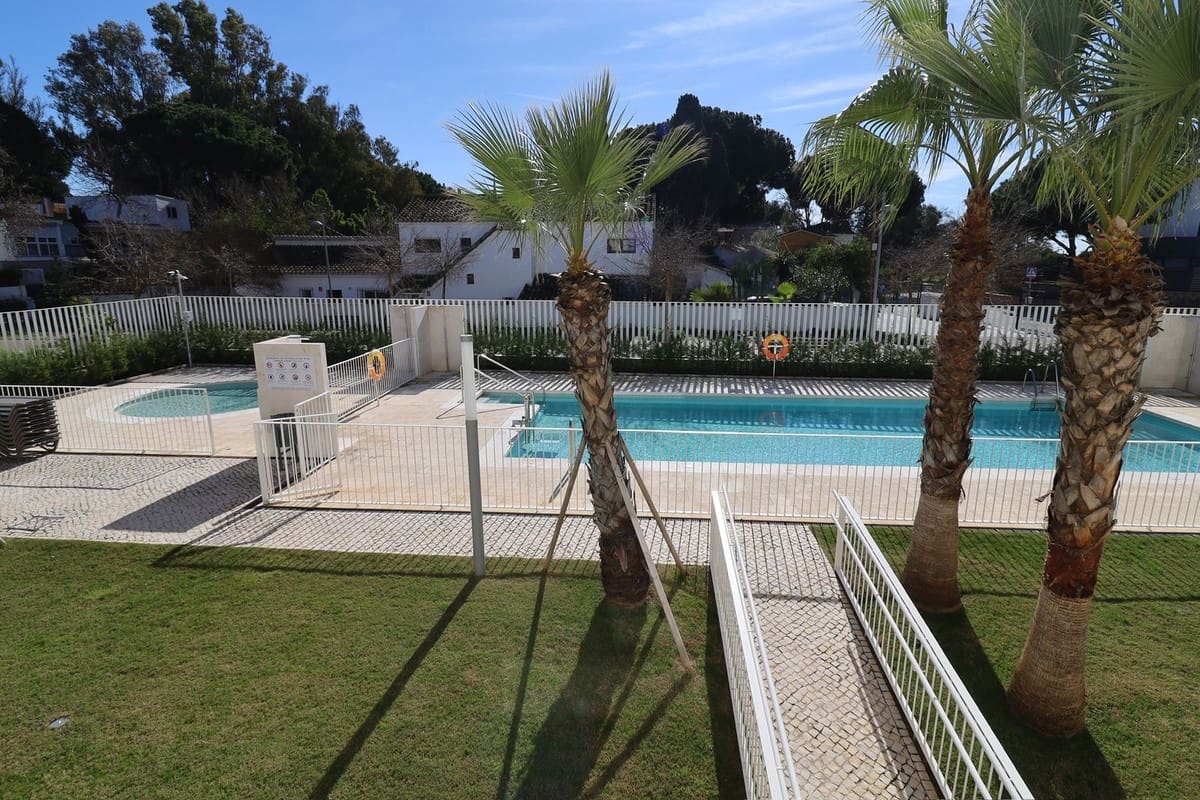 3 sovrum Lägenhet till salu i Elviria med garage - 995 000 € (Ref: 9909819)