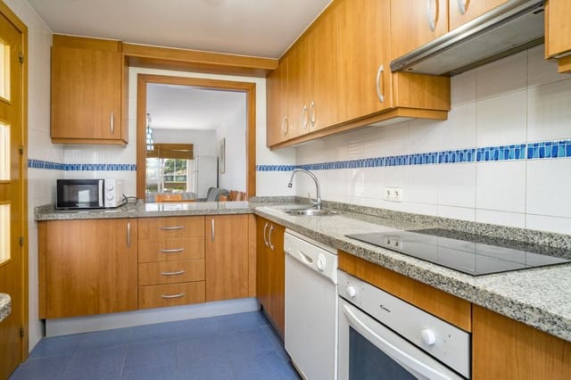 3 chambre Penthouse à vendre à La Concha - Resina Golf, Estepona - 369 000 € (Ref: 9912300)
