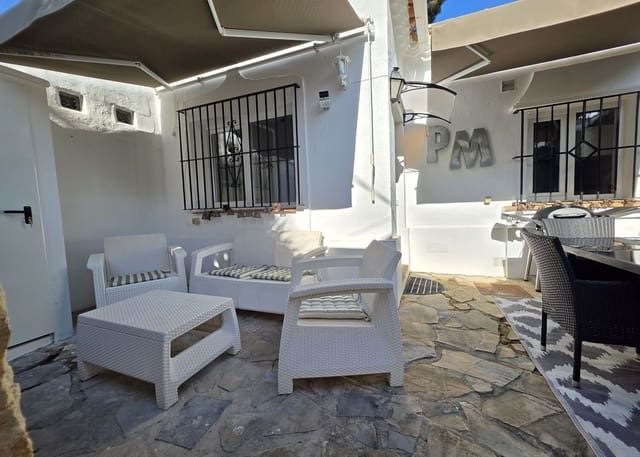 1 soveværelse Byhus til salg i Las Chapas, Marbella med garage - € 259.000 (Ref: 9912302)