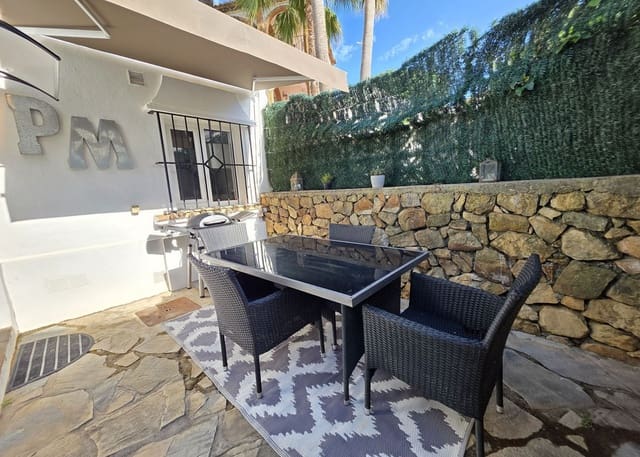1 soveværelse Byhus til salg i Las Chapas, Marbella med garage - € 259.000 (Ref: 9912302)