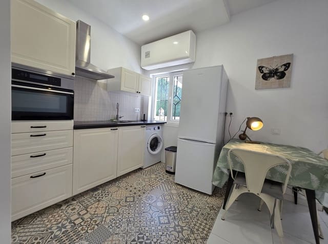 1 soveværelse Byhus til salg i Las Chapas, Marbella med garage - € 259.000 (Ref: 9912302)