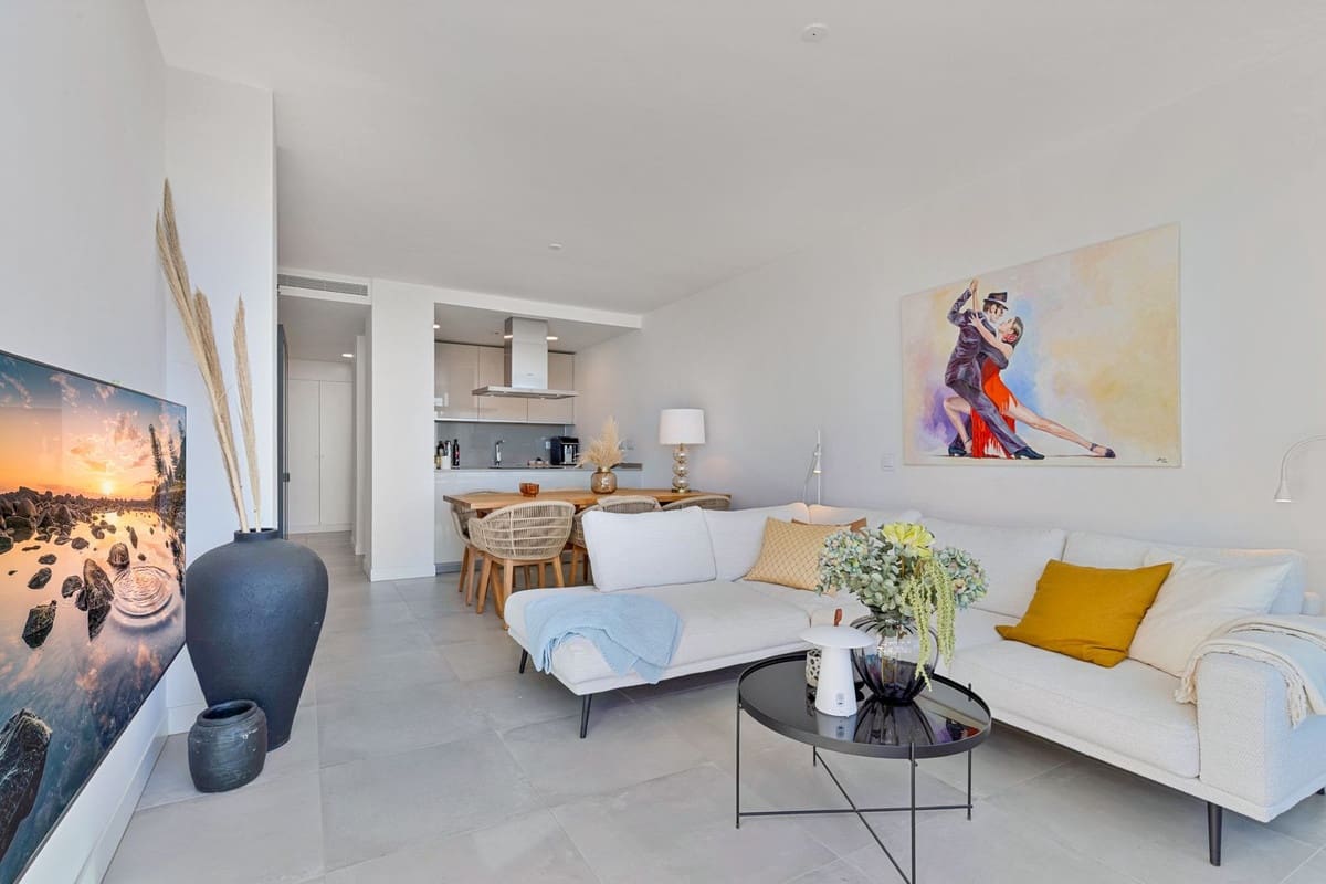2 slaapkamer Appartement te koop in Fuengirola met garage - € 645.000 (Ref: 9916404)