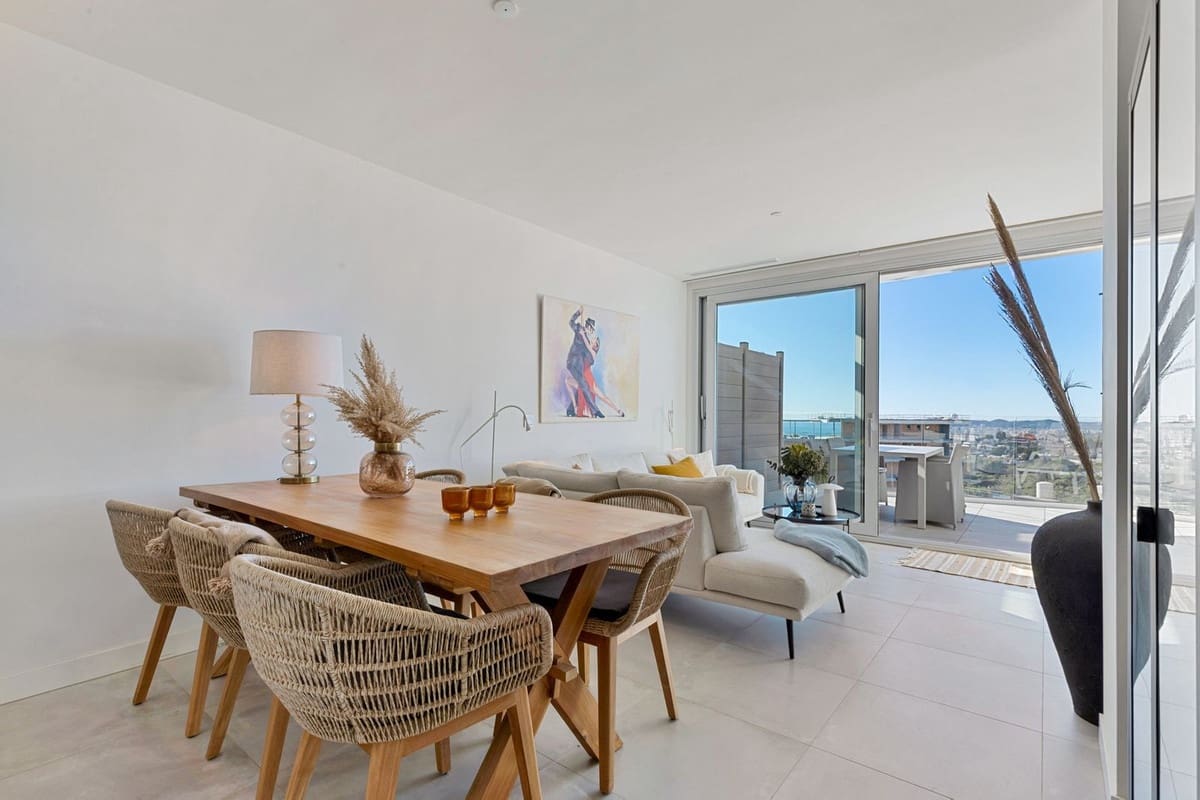 2 slaapkamer Appartement te koop in Fuengirola met garage - € 645.000 (Ref: 9916404)