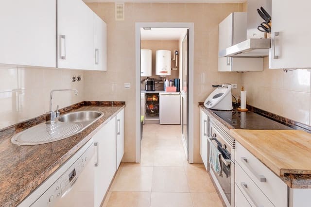2 soverom Penthouse til salgs i Parque Central, Estepona med garasje - € 389 000 (Ref: 9921563)