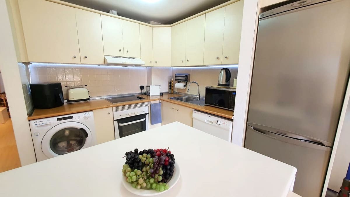 1 slaapkamer Appartement te koop in Fuengirola met garage - € 269.000 (Ref: 9921565)