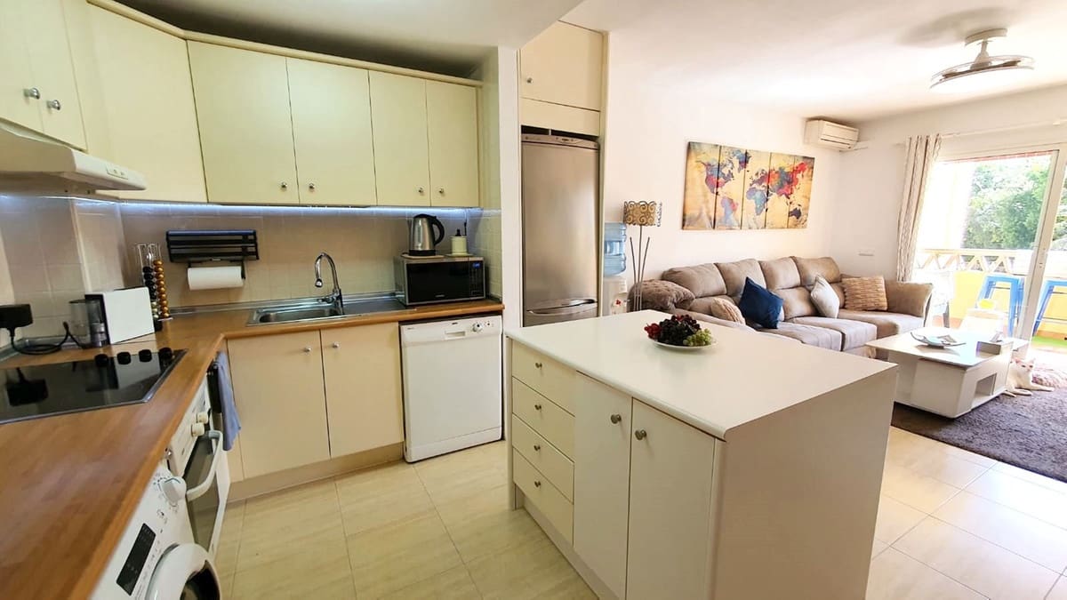 1 slaapkamer Appartement te koop in Fuengirola met garage - € 269.000 (Ref: 9921565)