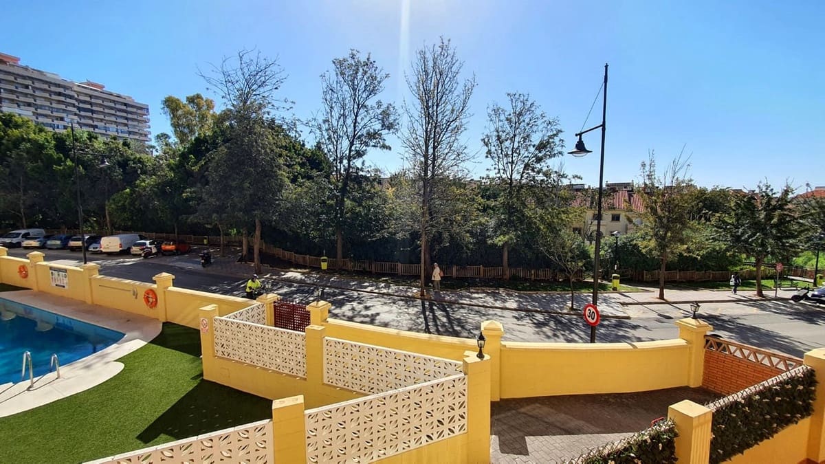 1 slaapkamer Appartement te koop in Fuengirola met garage - € 269.000 (Ref: 9921565)