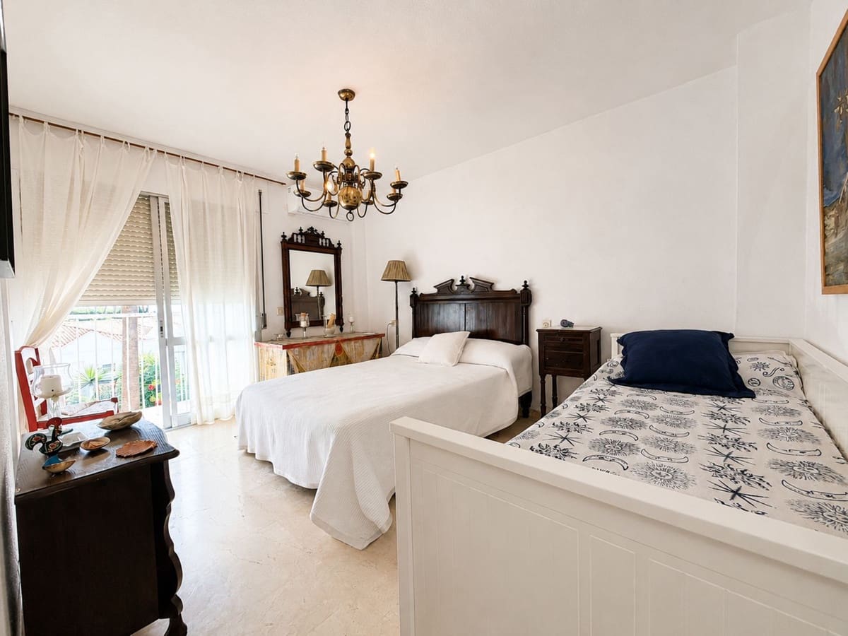 4 Zimmer Finca/Landgut zu verkaufen in La Cala de Mijas mit Garage - 525.000 € (Ref: 9923080)