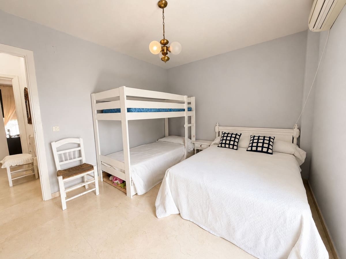 4 Zimmer Finca/Landgut zu verkaufen in La Cala de Mijas mit Garage - 525.000 € (Ref: 9923080)