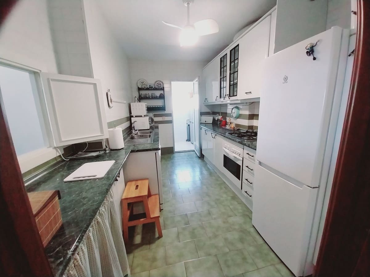 2 slaapkamer Appartement te koop in Calahonda - € 319.000 (Ref: 9923081)