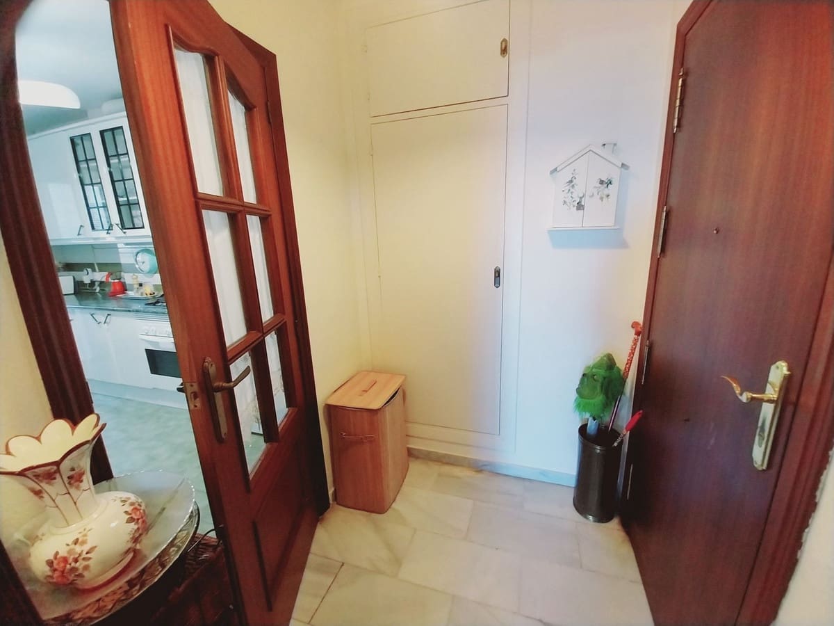 2 slaapkamer Appartement te koop in Calahonda - € 319.000 (Ref: 9923081)
