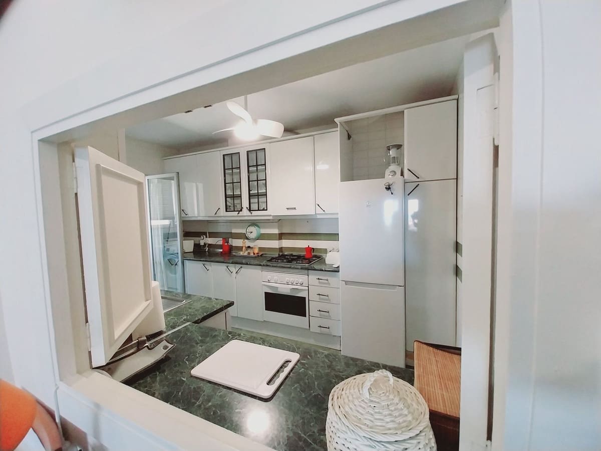 2 slaapkamer Appartement te koop in Calahonda - € 319.000 (Ref: 9923081)
