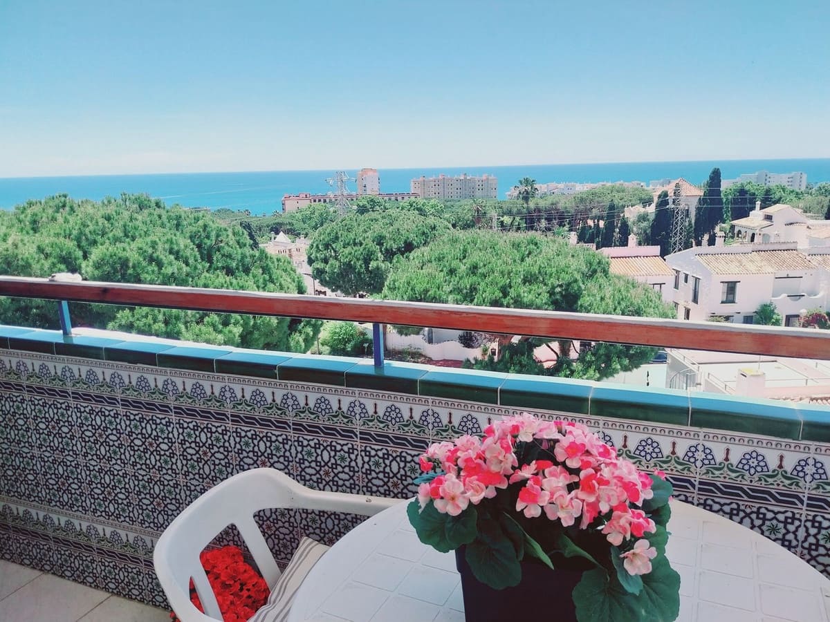 2 slaapkamer Appartement te koop in Calahonda - € 319.000 (Ref: 9923081)