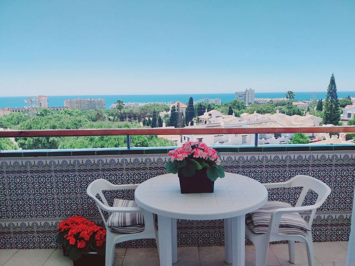 2 slaapkamer Appartement te koop in Calahonda - € 319.000 (Ref: 9923081)