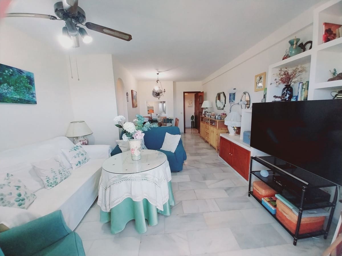 2 slaapkamer Appartement te koop in Calahonda - € 319.000 (Ref: 9923081)