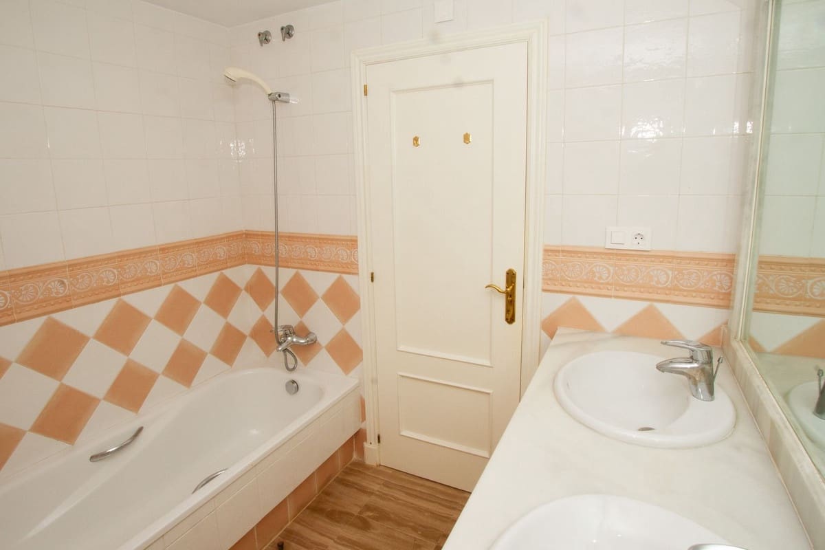 3 quarto Apartamento para venda em Elviria - 795 000 € (Ref: 9923083)