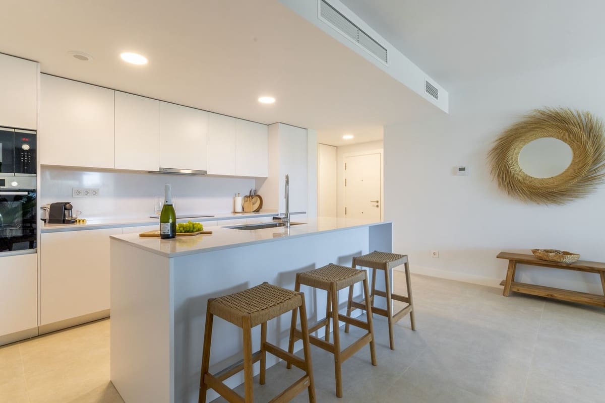 3 sypialnia Apartament na sprzedaż w Estepona z garażem - 570 000 € (Ref: 9928590)