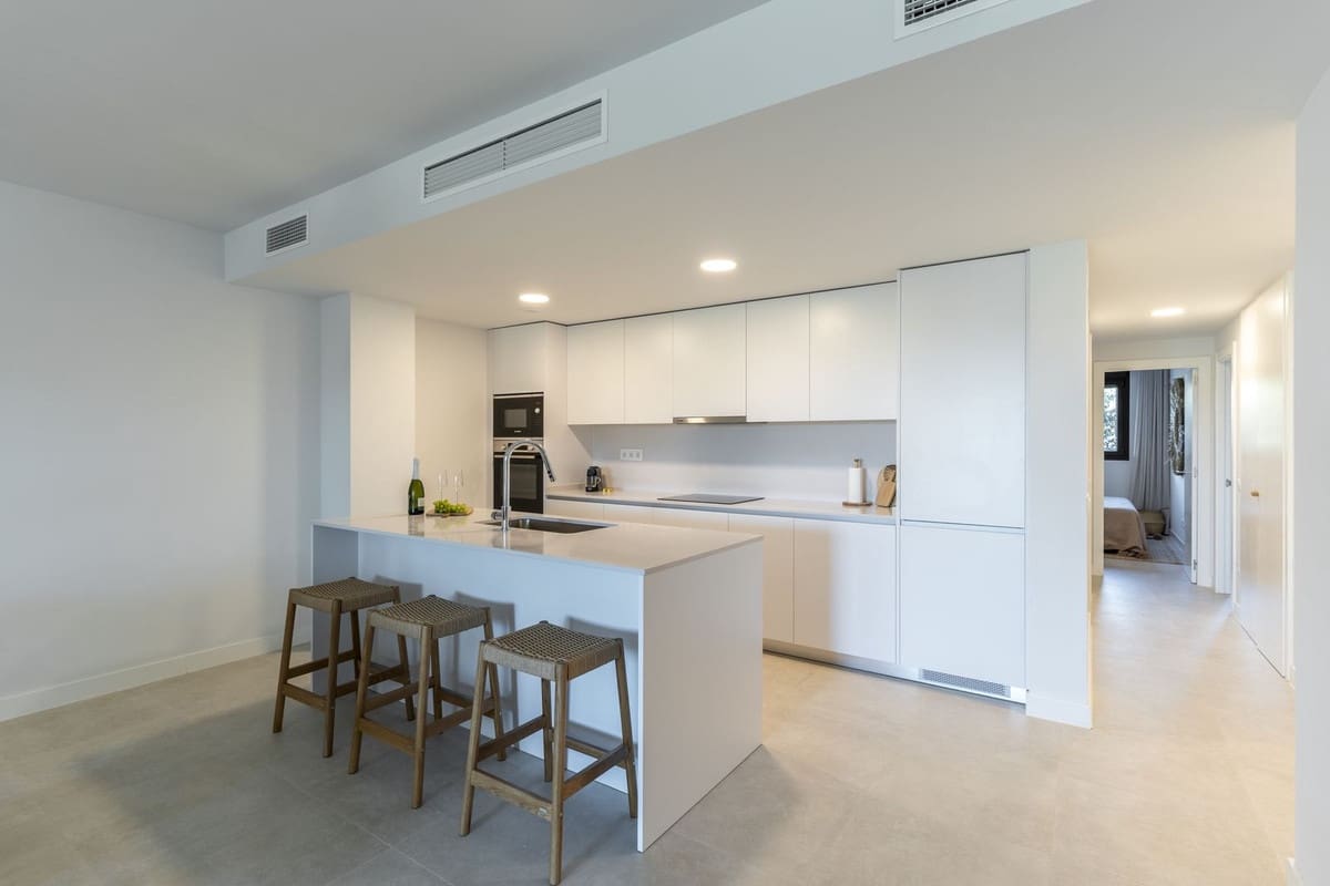 3 sypialnia Apartament na sprzedaż w Estepona z garażem - 570 000 € (Ref: 9928590)
