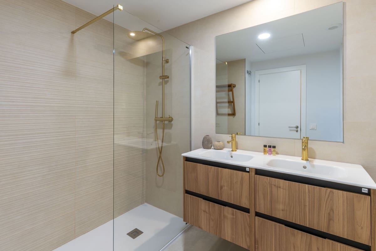 3 sypialnia Apartament na sprzedaż w Estepona z garażem - 570 000 € (Ref: 9928590)