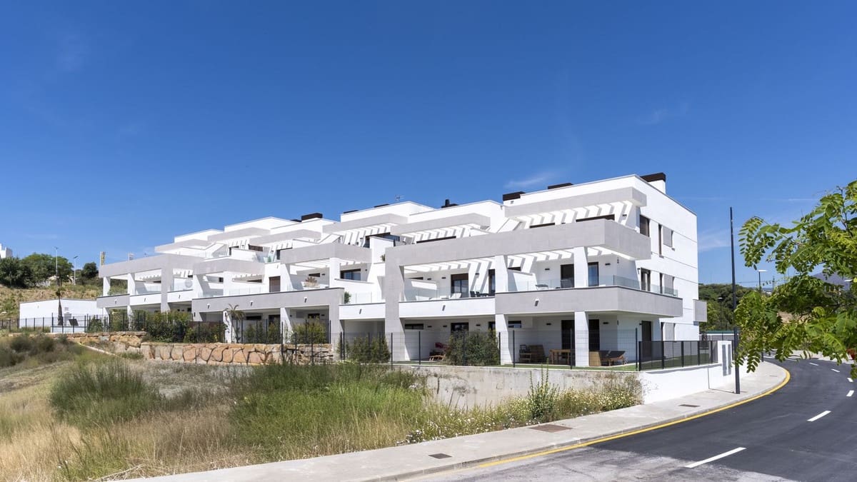 3 sypialnia Apartament na sprzedaż w Estepona z garażem - 570 000 € (Ref: 9928590)