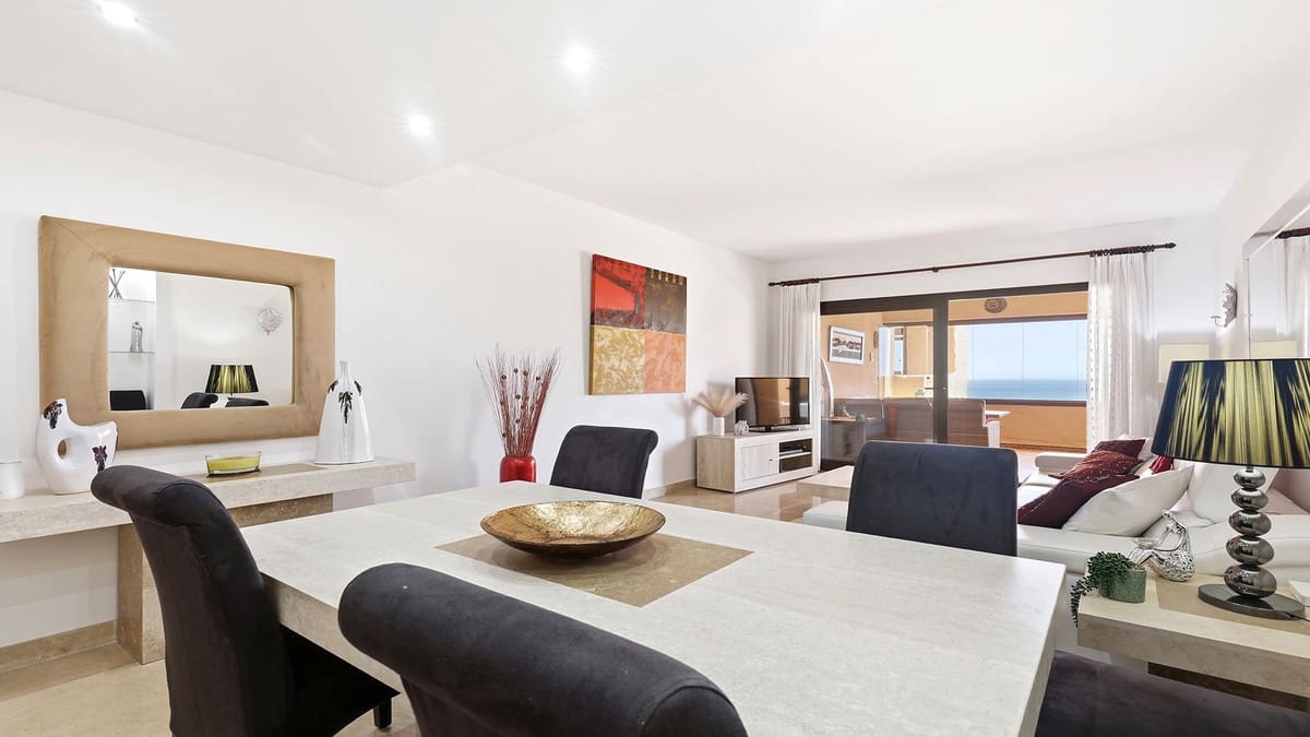 Apartamento de 2 habitaciones en San Luis de Sabinillas en venta - 329.000 € (Ref: 9928591)