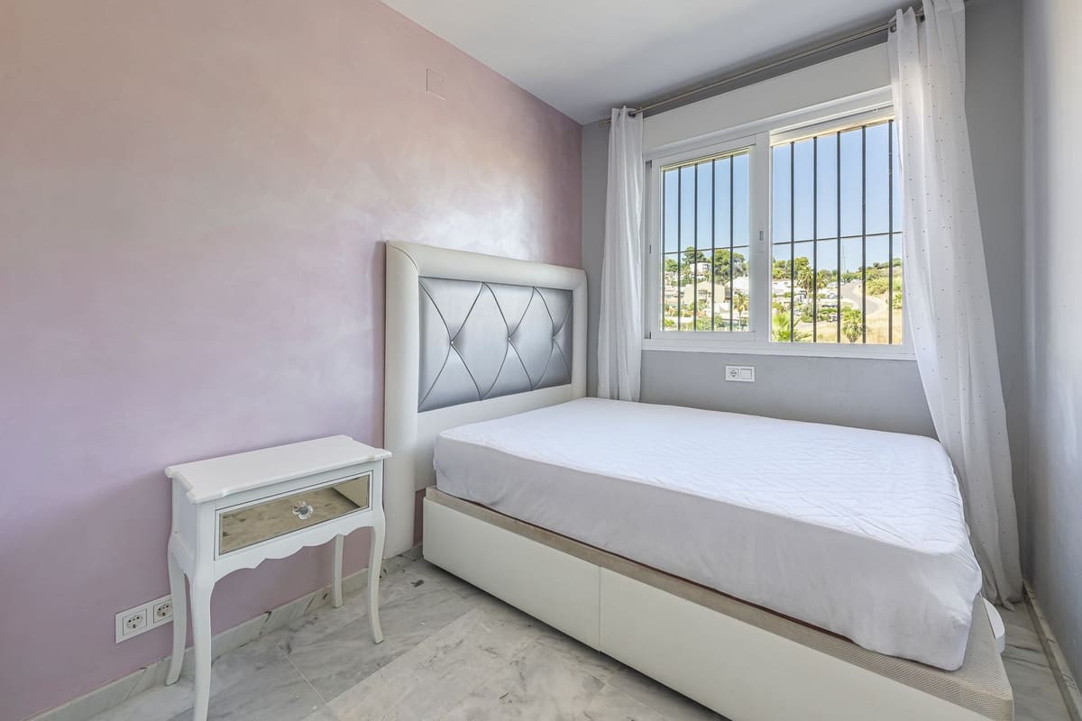 3 soverom Leilighet til salgs i Marbella - € 300 000 (Ref: 9928593)