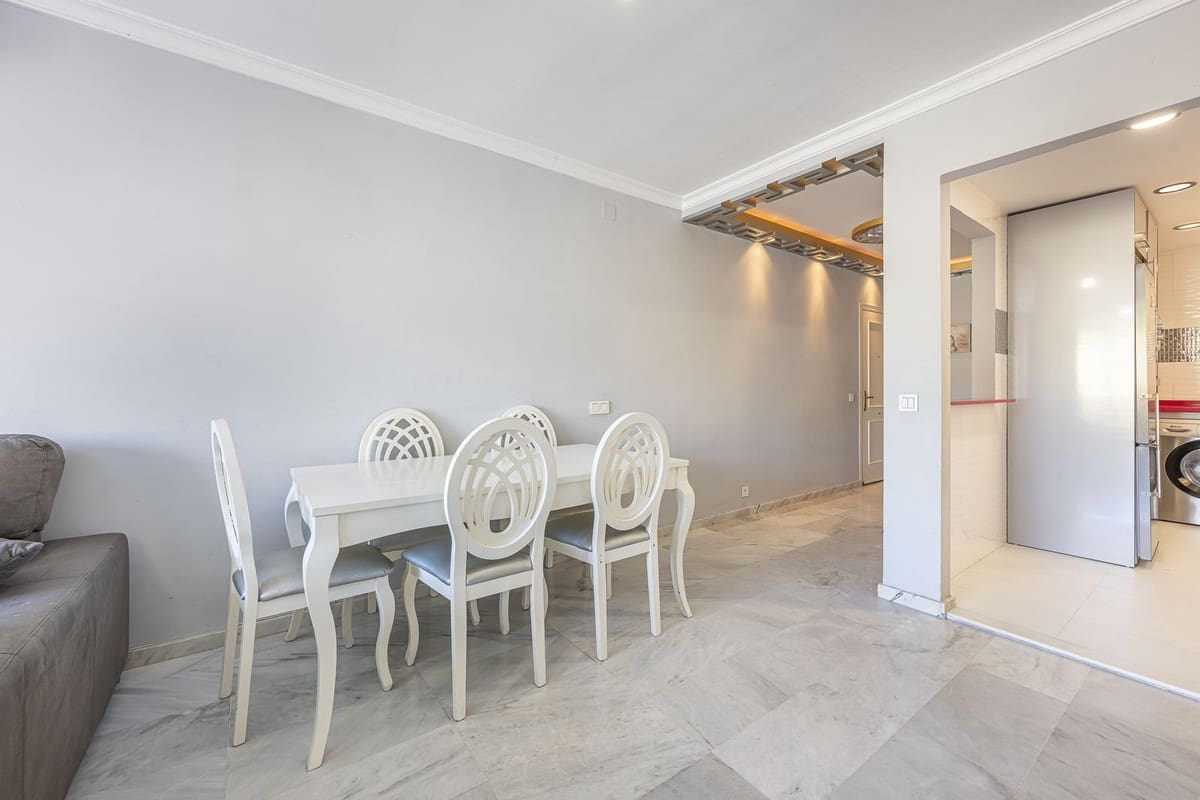 3 soverom Leilighet til salgs i Marbella - € 300 000 (Ref: 9928593)