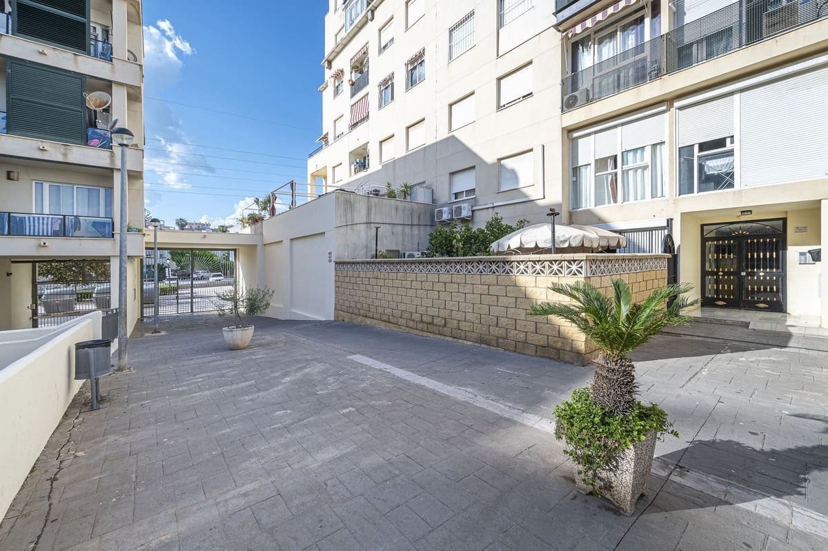 3 soverom Leilighet til salgs i Marbella - € 300 000 (Ref: 9928593)