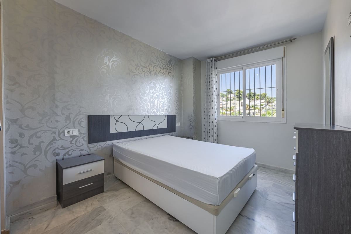 3 soverom Leilighet til salgs i Marbella - € 300 000 (Ref: 9928593)
