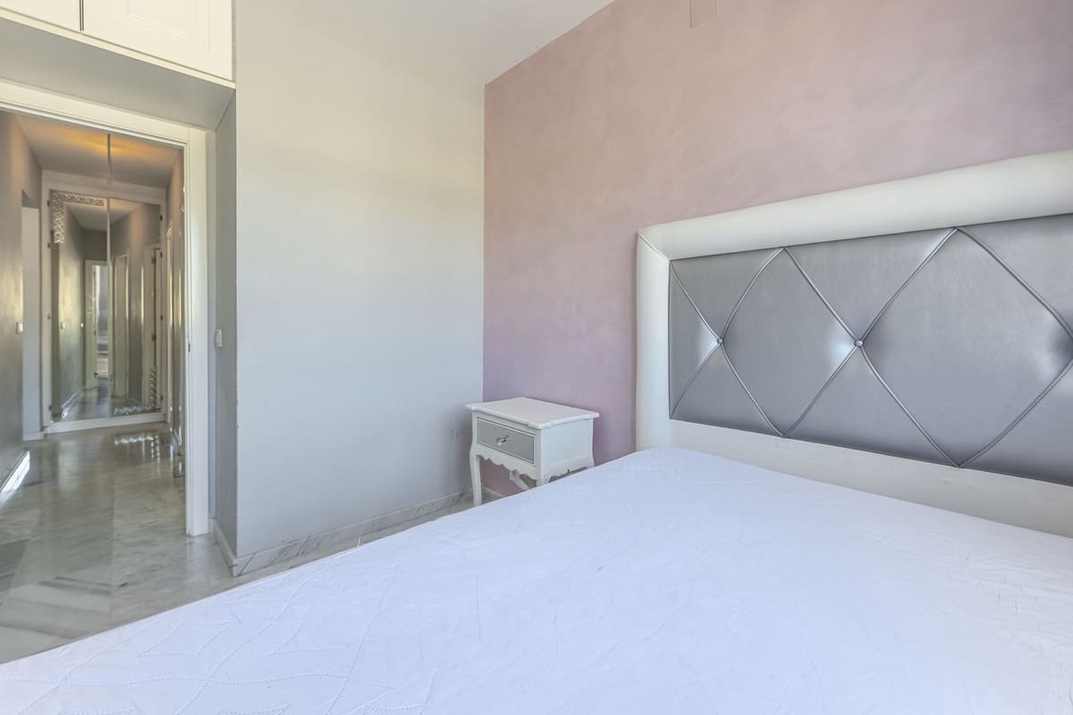 3 soverom Leilighet til salgs i Marbella - € 300 000 (Ref: 9928593)