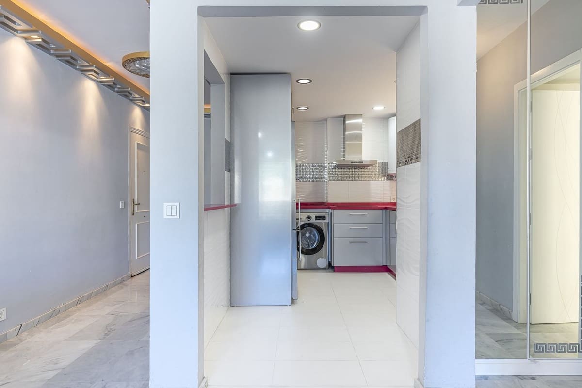 3 soverom Leilighet til salgs i Marbella - € 300 000 (Ref: 9928593)