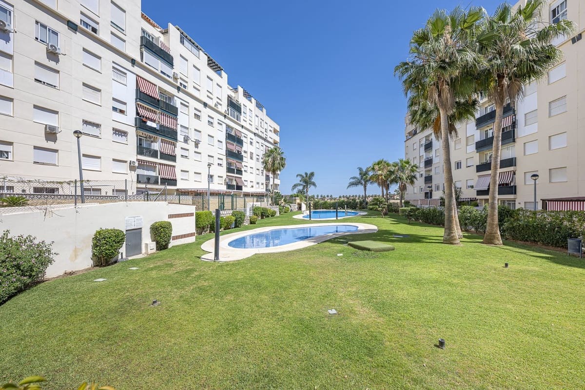 3 soverom Leilighet til salgs i Marbella - € 300 000 (Ref: 9928593)