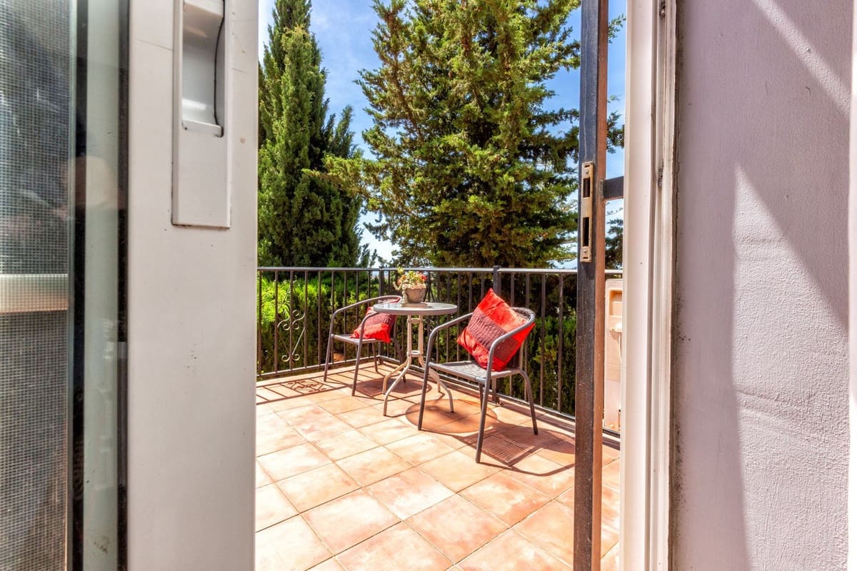 6 bedroom Villa for sale in Mijas - € 835,000 (Ref: 9930006)